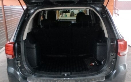 Mitsubishi Outlander III рестайлинг 3, 2015 год, 1 880 000 рублей, 4 фотография