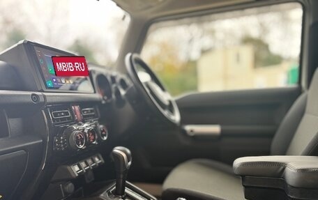 Suzuki Jimny, 2020 год, 2 650 000 рублей, 24 фотография