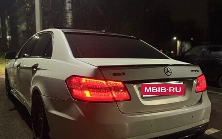 Mercedes-Benz E-Класс, 2012 год, 3 100 000 рублей, 4 фотография