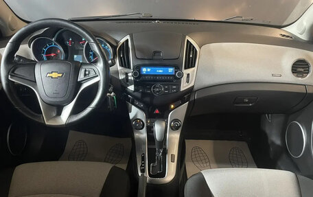 Chevrolet Cruze II, 2015 год, 850 000 рублей, 9 фотография