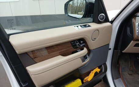 Land Rover Range Rover IV рестайлинг, 2018 год, 7 098 000 рублей, 9 фотография