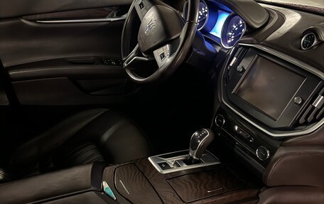 Maserati Ghibli, 2014 год, 4 300 000 рублей, 7 фотография