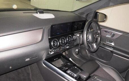 Mercedes-Benz B-Класс, 2021 год, 1 530 000 рублей, 5 фотография