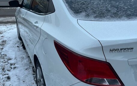 Hyundai Solaris II рестайлинг, 2015 год, 930 000 рублей, 5 фотография