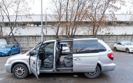 Chrysler Voyager IV, 2004 год, 990 000 рублей, 7 фотография