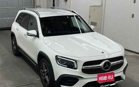 Mercedes-Benz GLB, 2023 год, 2 955 000 рублей, 2 фотография