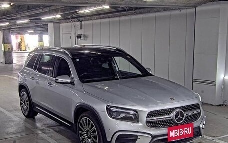 Mercedes-Benz GLB, 2023 год, 3 270 000 рублей, 2 фотография