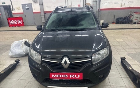 Renault Sandero II рестайлинг, 2015 год, 799 000 рублей, 2 фотография