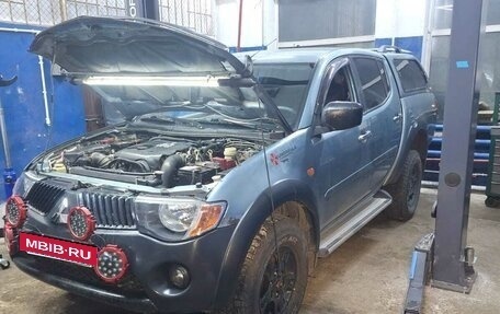 Mitsubishi L200 IV рестайлинг, 2007 год, 850 000 рублей, 4 фотография