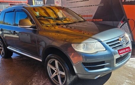 Volkswagen Touareg III, 2008 год, 900 000 рублей, 1 фотография