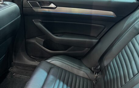 Volkswagen Passat B8 рестайлинг, 2018 год, 2 600 000 рублей, 12 фотография