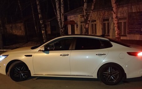 KIA Optima IV, 2017 год, 1 500 000 рублей, 4 фотография