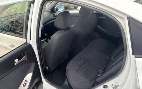 Hyundai Solaris II рестайлинг, 2016 год, 1 050 000 рублей, 8 фотография