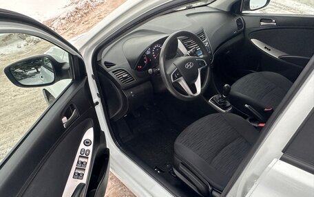 Hyundai Solaris II рестайлинг, 2016 год, 1 050 000 рублей, 11 фотография