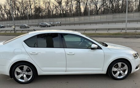 Skoda Octavia, 2017 год, 1 499 999 рублей, 8 фотография