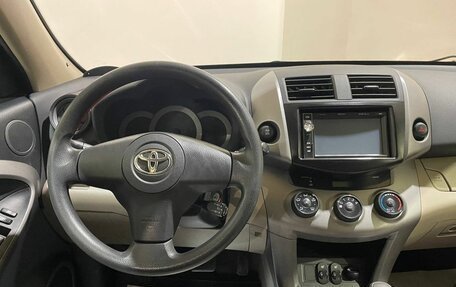 Toyota RAV4, 2006 год, 1 000 000 рублей, 26 фотография