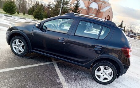 Renault Sandero II рестайлинг, 2016 год, 980 000 рублей, 8 фотография