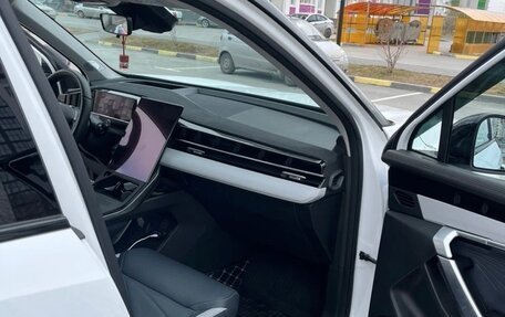 Geely Atlas, 2024 год, 499 999 рублей, 4 фотография