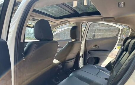 Honda Vezel, 2022 год, 1 460 000 рублей, 7 фотография