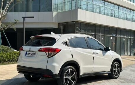 Honda Vezel, 2022 год, 1 460 000 рублей, 6 фотография