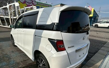 Honda Freed I, 2016 год, 850 000 рублей, 10 фотография