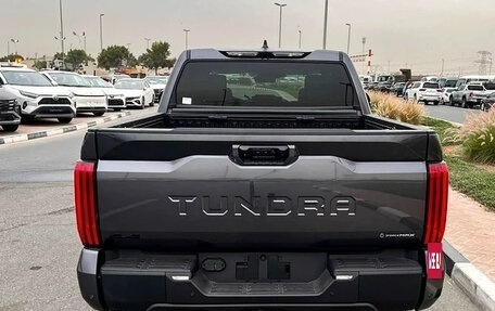 Toyota Tundra, 2025 год, 11 500 000 рублей, 3 фотография