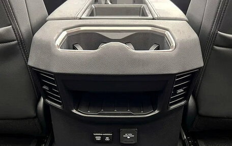 Toyota Tundra, 2025 год, 11 500 000 рублей, 17 фотография