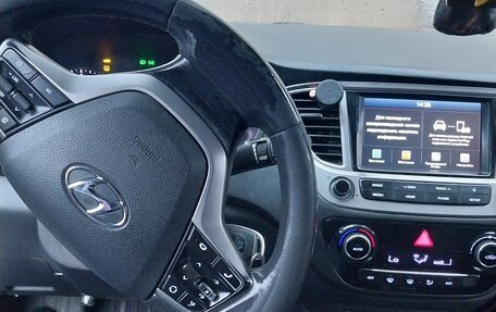 Hyundai Solaris II рестайлинг, 2019 год, 985 000 рублей, 7 фотография