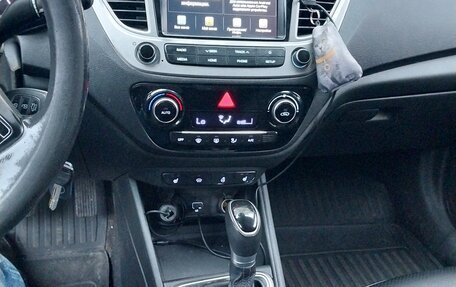 Hyundai Solaris II рестайлинг, 2019 год, 985 000 рублей, 6 фотография