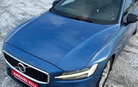 Volvo S60 III, 2019 год, 3 050 000 рублей, 2 фотография