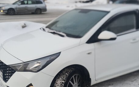 Hyundai Solaris II рестайлинг, 2020 год, 1 200 000 рублей, 2 фотография