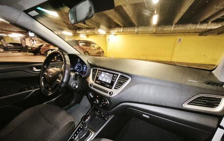 Hyundai Solaris II рестайлинг, 2019 год, 935 000 рублей, 10 фотография