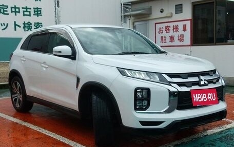 Mitsubishi RVR III рестайлинг, 2023 год, 1 855 000 рублей, 3 фотография