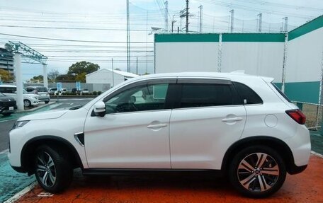 Mitsubishi RVR III рестайлинг, 2023 год, 1 855 000 рублей, 20 фотография