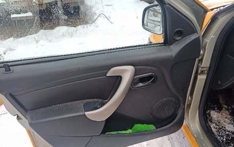 Renault Logan I, 2012 год, 300 000 рублей, 13 фотография