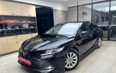 Toyota Camry, 2019 год, 2 900 000 рублей, 1 фотография