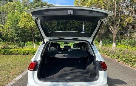 Volkswagen Tiguan II, 2023 год, 2 290 000 рублей, 10 фотография