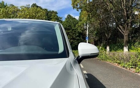 Volkswagen Tiguan II, 2023 год, 2 290 000 рублей, 17 фотография