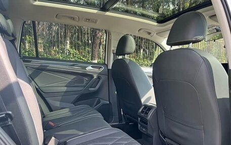 Volkswagen Tiguan II, 2023 год, 2 290 000 рублей, 25 фотография