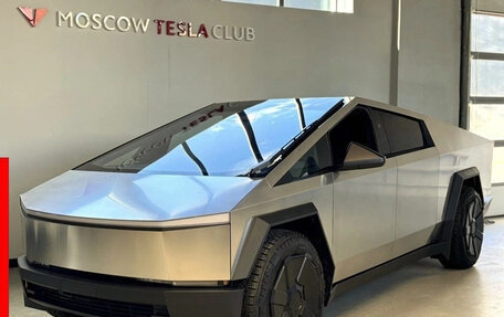 Tesla Cybertruck, 2024 год, 24 000 000 рублей, 1 фотография