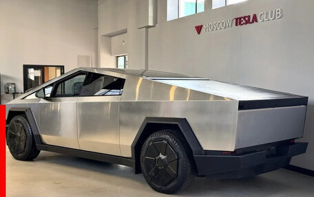 Tesla Cybertruck, 2024 год, 24 000 000 рублей, 5 фотография