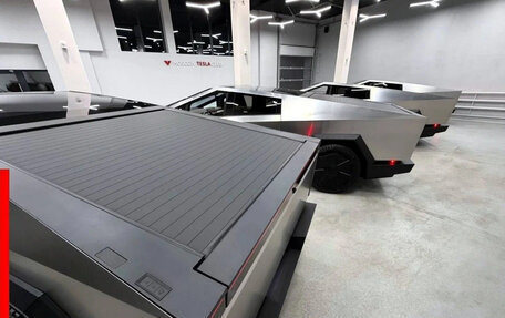 Tesla Cybertruck, 2024 год, 24 000 000 рублей, 17 фотография