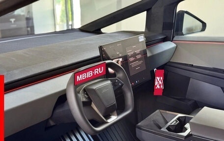 Tesla Cybertruck, 2024 год, 24 000 000 рублей, 13 фотография