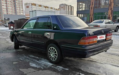 Toyota Crown, 2001 год, 850 000 рублей, 3 фотография