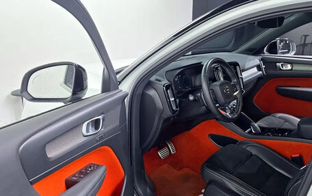 Volvo XC40 I, 2022 год, 2 100 000 рублей, 5 фотография