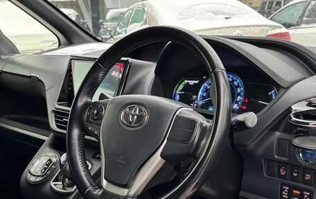 Toyota Noah III, 2015 год, 1 900 000 рублей, 8 фотография