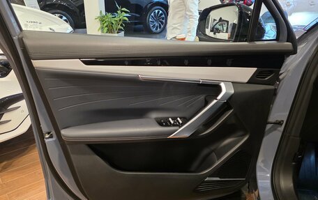 Geely Atlas, 2024 год, 3 200 000 рублей, 18 фотография