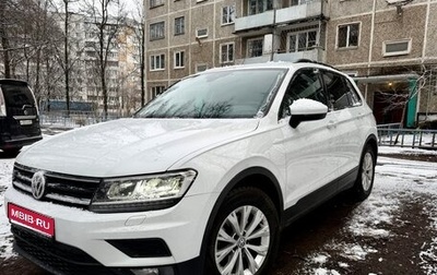 Volkswagen Tiguan II, 2020 год, 2 270 000 рублей, 1 фотография