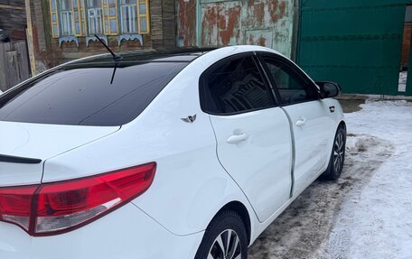 KIA Rio III рестайлинг, 2015 год, 930 000 рублей, 4 фотография