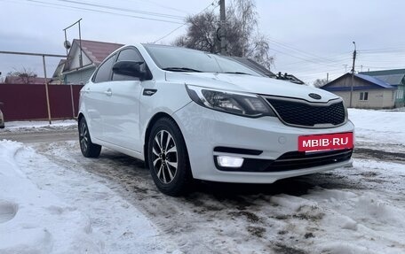 KIA Rio III рестайлинг, 2015 год, 930 000 рублей, 5 фотография